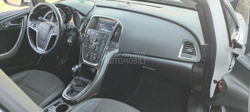 Opel Astra J navl, koza