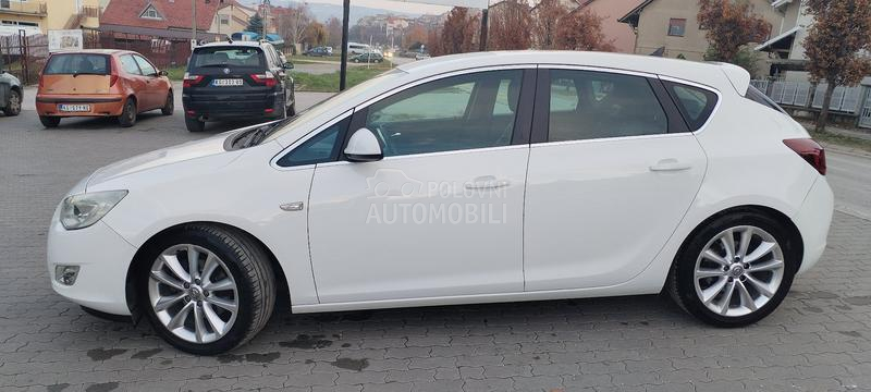 Opel Astra J navl, koza