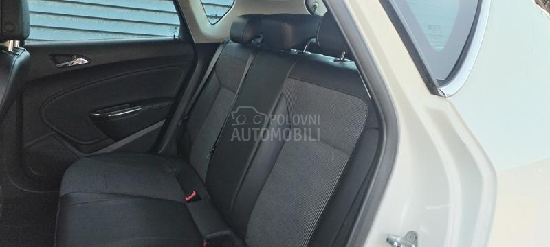 Opel Astra J navl, koza