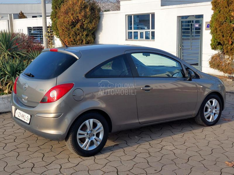 Opel Corsa D 1.3CDTI/ 111 EDITION