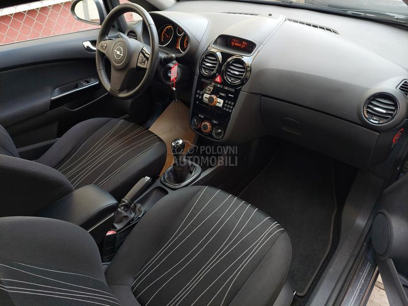 Opel Corsa D 1.3CDTI/ 111 EDITION