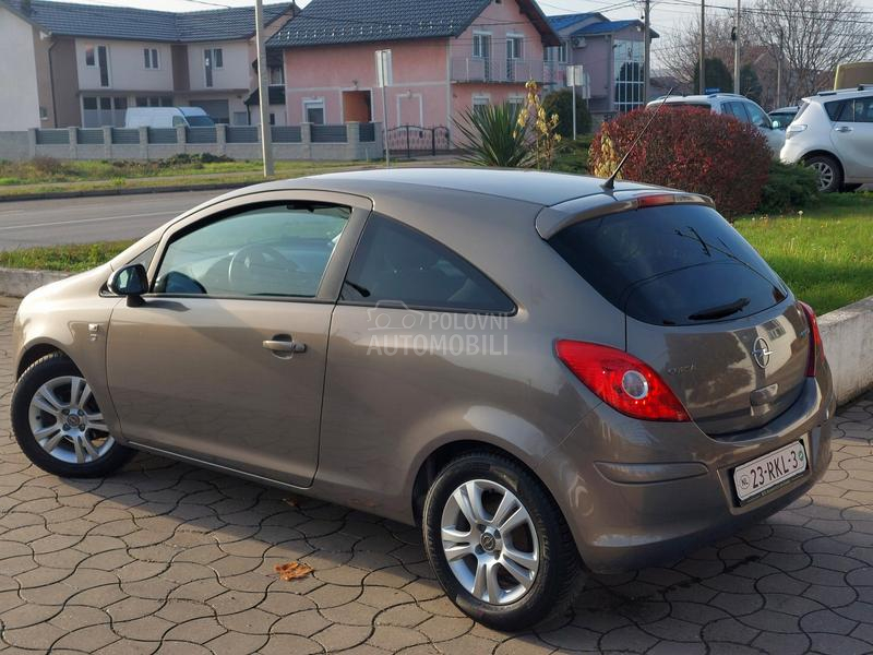 Opel Corsa D 1.3CDTI/ 111 EDITION