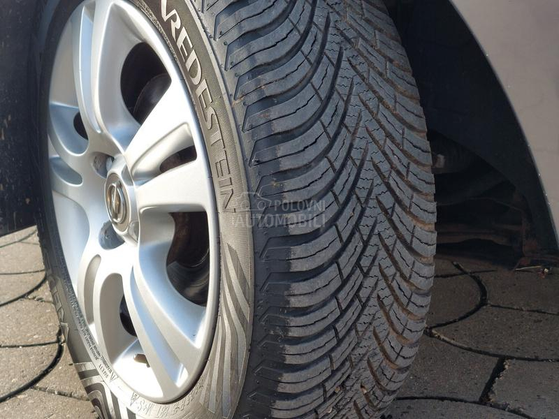 Opel Corsa D 1.3CDTI/ 111 EDITION