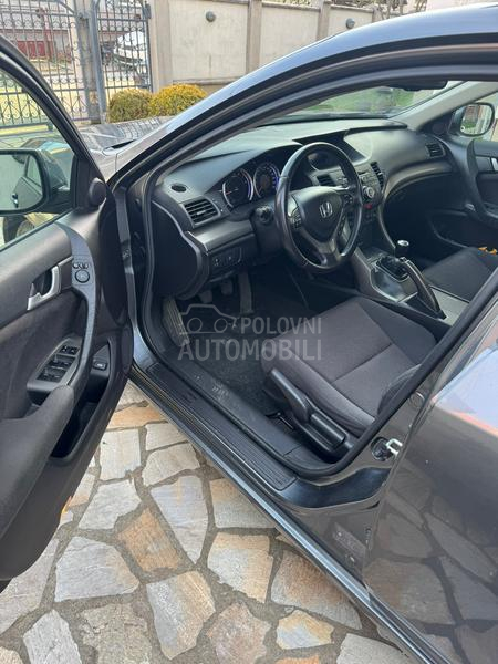 Honda Accord 2.0 i-vtec rezerv.