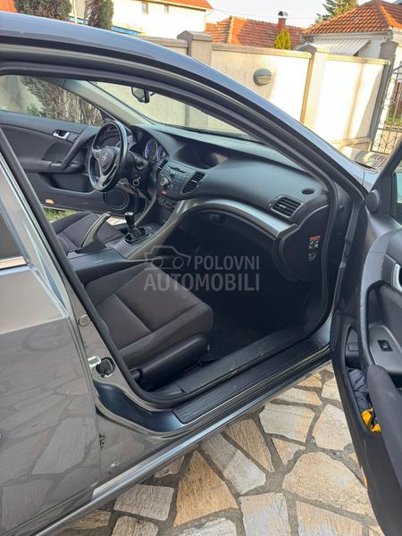 Honda Accord 2.0 i-vtec rezerv.