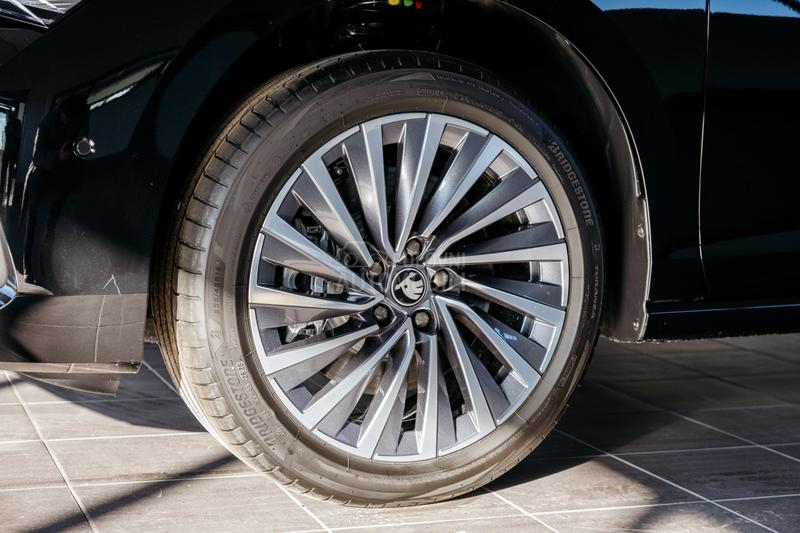 Škoda Superb LK - LAGER