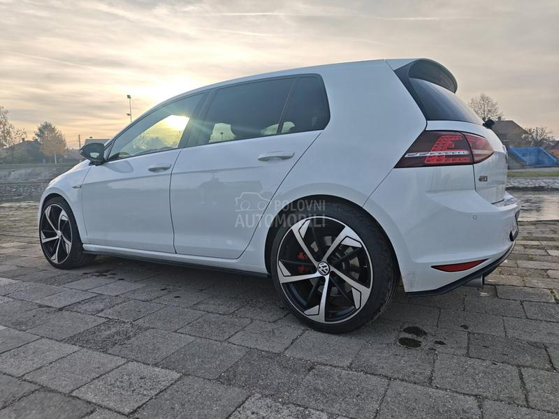 Volkswagen Golf 7 DSG Aut