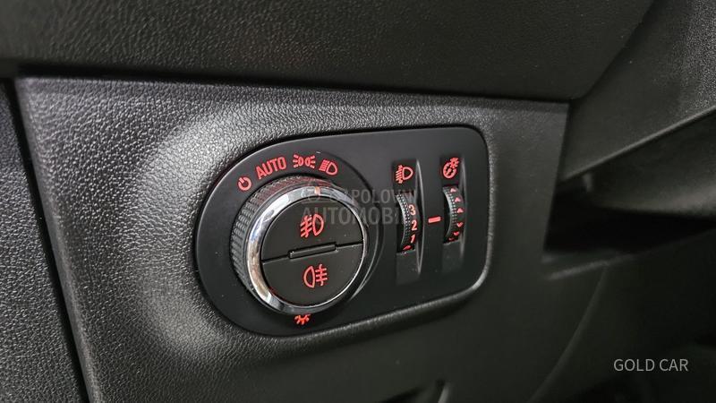 Opel Corsa E 1.0turbo ecotec