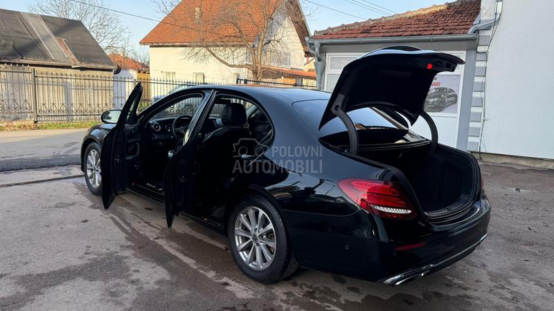 Mercedes Benz E 220 AVANGARD