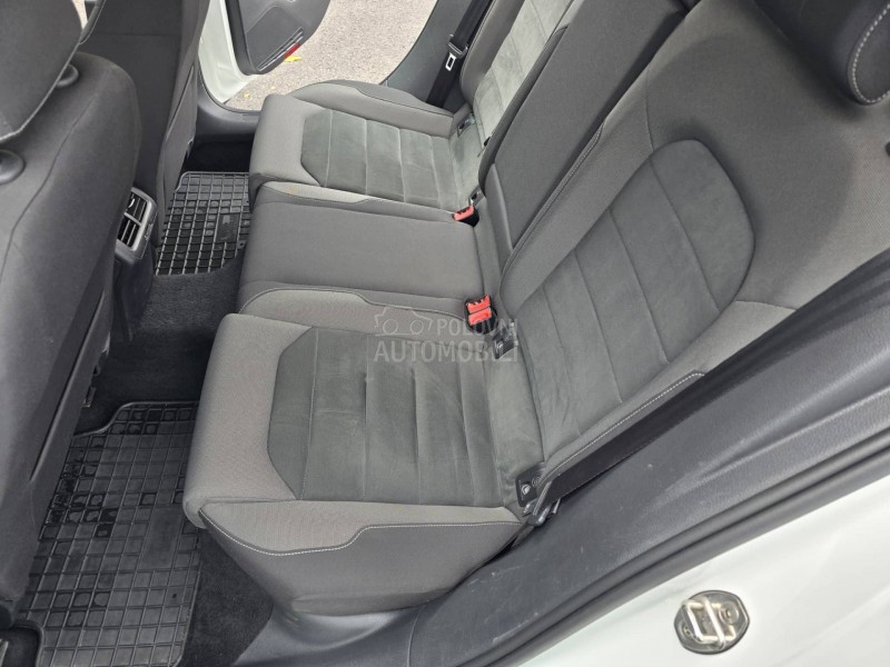 Volkswagen Golf 7 1.6TDI DSG HIGHLINE