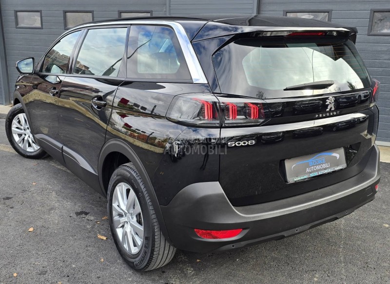 Peugeot 5008 1.5HDI