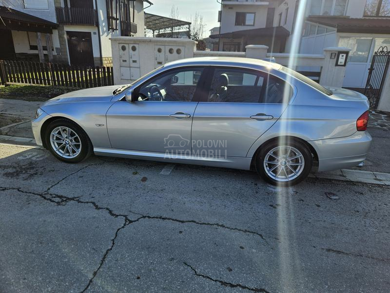 BMW 325 325i na/vi,auto,mat