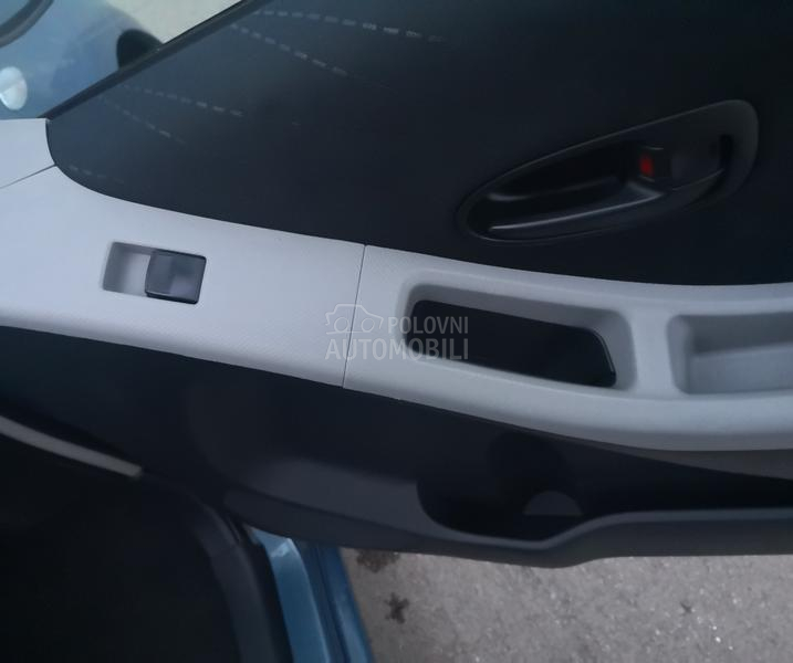 Toyota Yaris 1.3VVTi/NEMICA/NOVA
