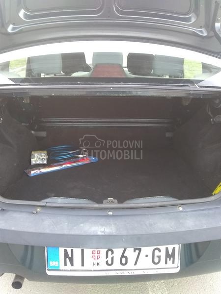 Dacia Logan 