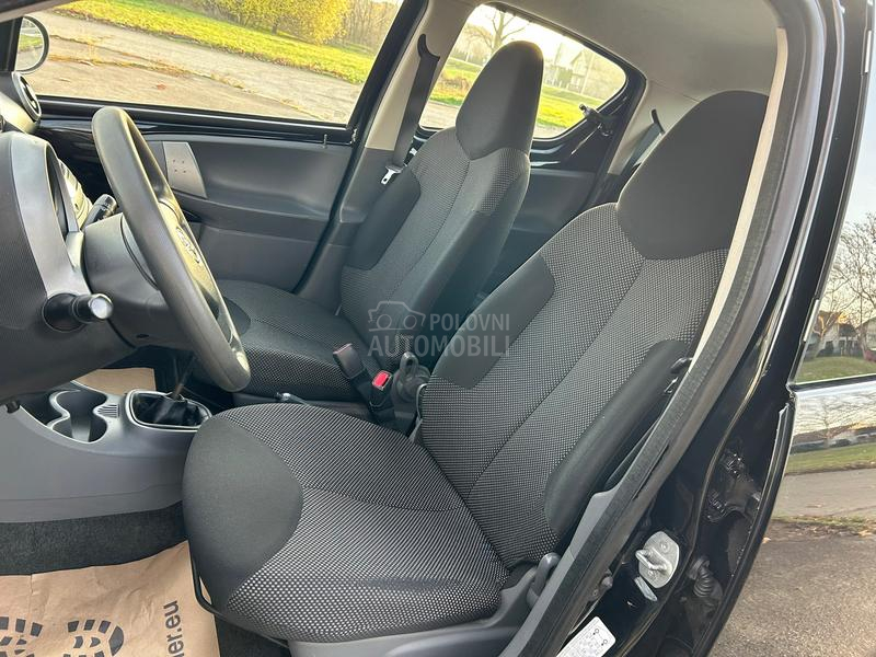 Toyota Aygo 1.0 12v NA VI