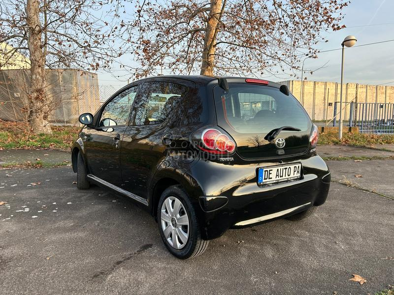 Toyota Aygo 1.0 12v NA VI