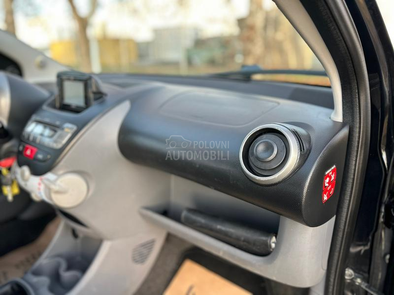 Toyota Aygo 1.0 12v NA VI