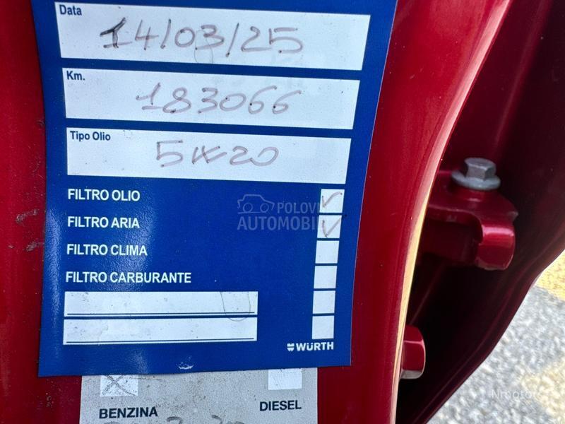 Ford Focus 1.6i TITANIUM NAV