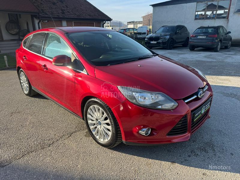 Ford Focus 1.6i TITANIUM NAV