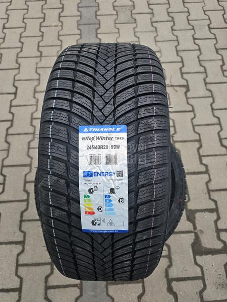 Triangle 245/40 R20 Zimska
