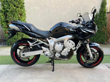 Yamaha fz 600 s2