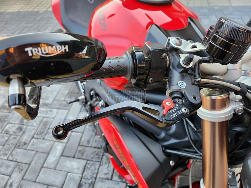 Triumph Speed Triple 1050