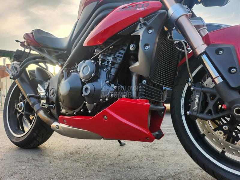 Triumph Speed Triple 1050