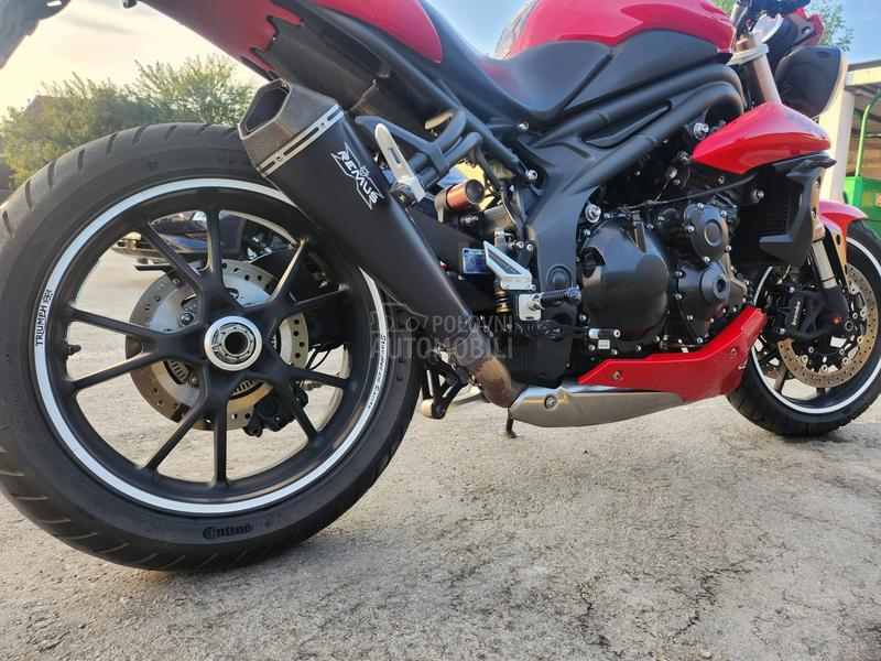 Triumph Speed Triple 1050