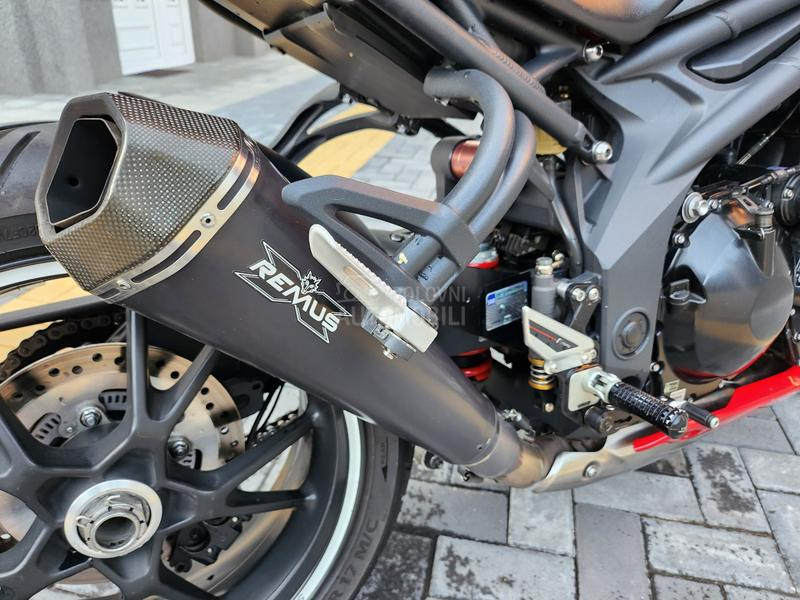 Triumph Speed Triple 1050