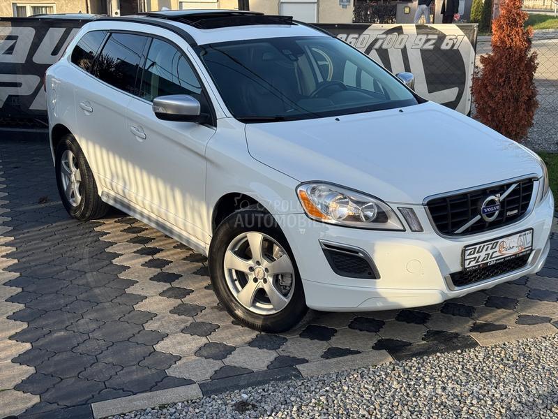 Volvo XC60 2.5 D5 AWD R-Desing