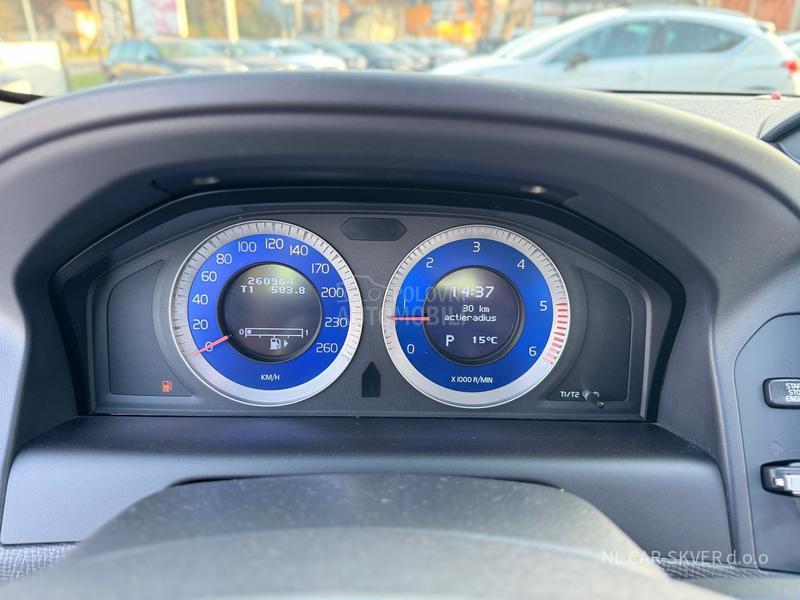 Volvo XC60 2.5 D5 AWD R-Desing