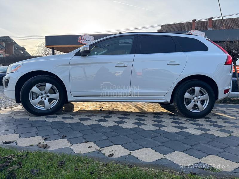 Volvo XC60 2.5 D5 AWD R-Desing
