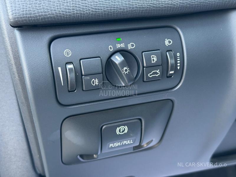 Volvo XC60 2.5 D5 AWD R-Desing