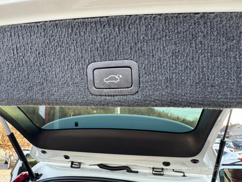 Volvo XC60 2.5 D5 AWD R-Desing