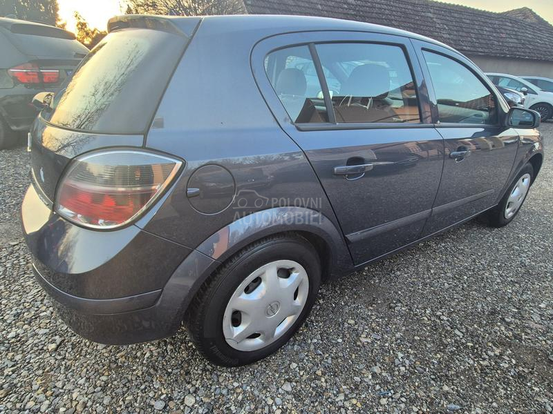 Opel Astra H 1.4
