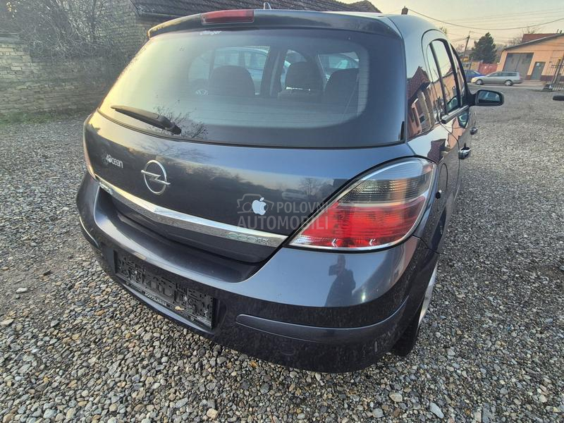 Opel Astra H 1.4