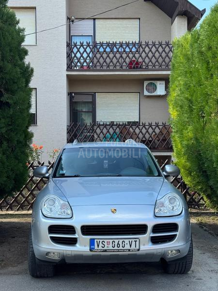 Porsche Cayenne 3.2
