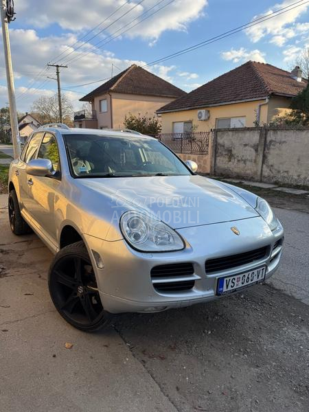 Porsche Cayenne 3.2