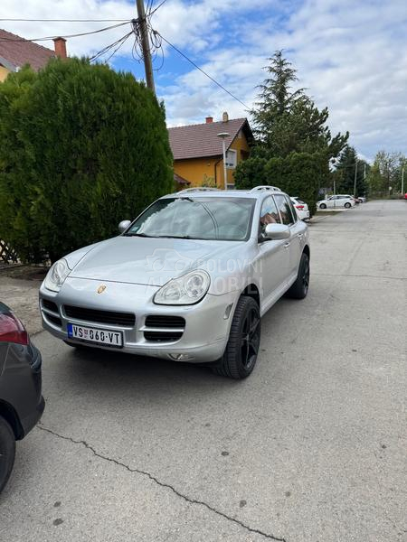 Porsche Cayenne 3.2