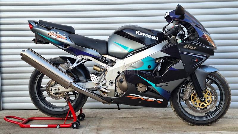 Kawasaki ZX9R