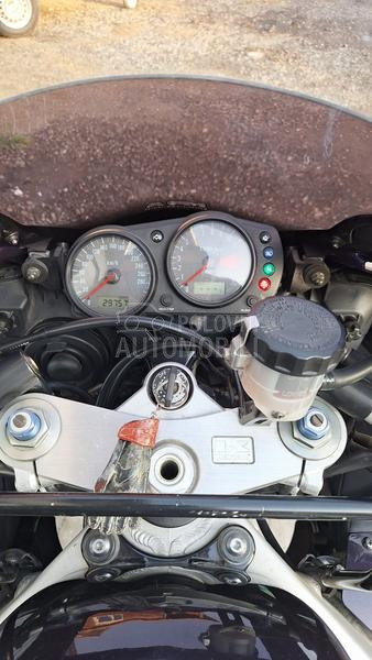 Kawasaki ZX9R