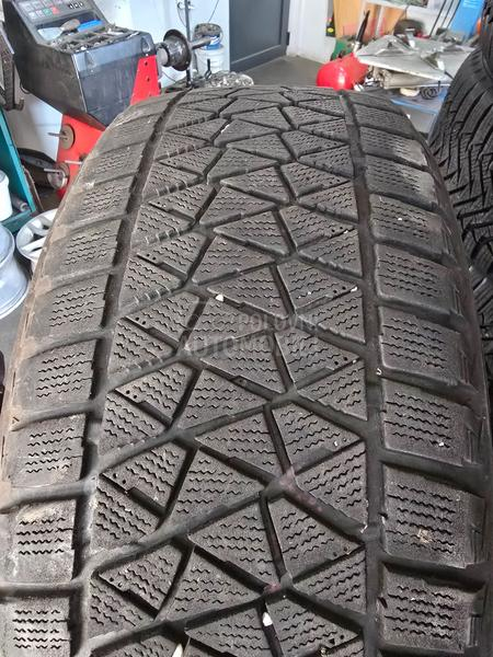 Bridgestone 235/55 R17 Zimska