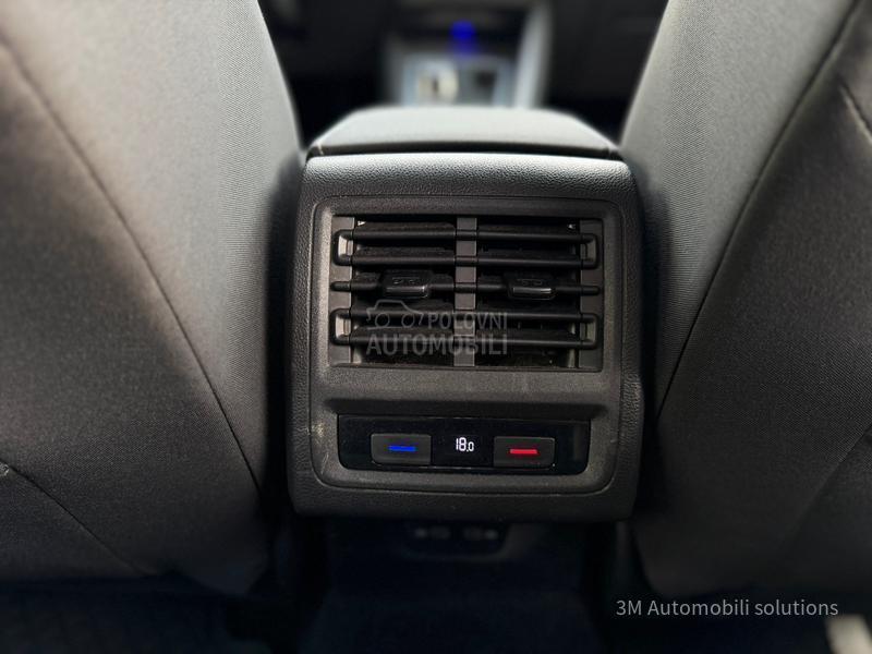 Volkswagen Golf 8 2.0D/DSG/STYLE/LED