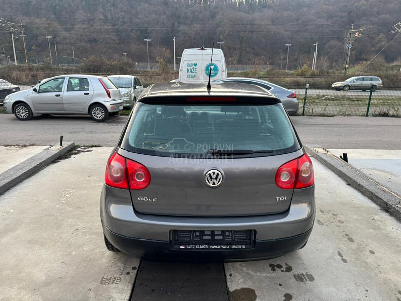 Volkswagen Golf 5 1.9 TDI NOV