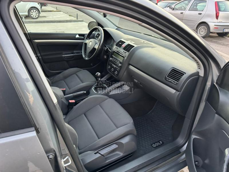 Volkswagen Golf 5 1.9 TDI NOV