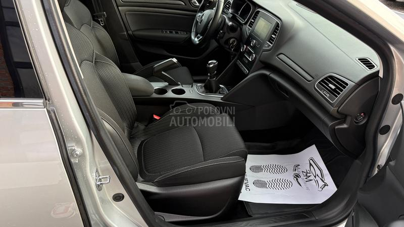 Renault Megane Business V. SERVIS