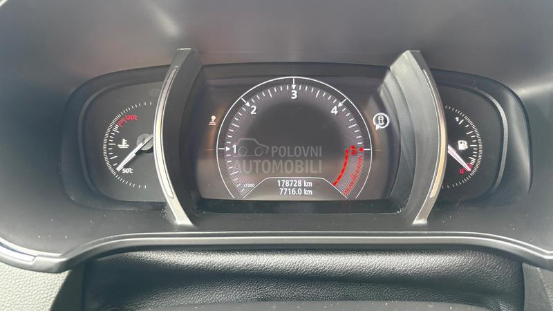 Renault Megane Business V. SERVIS