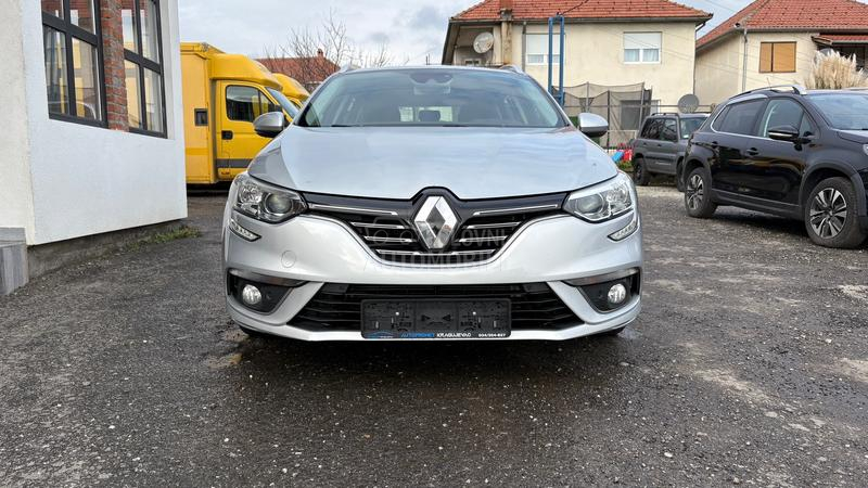 Renault Megane Business V. SERVIS