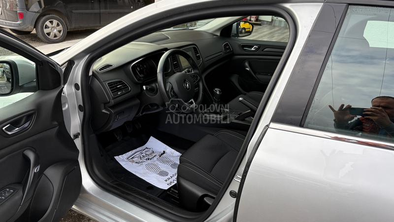 Renault Megane Business V. SERVIS