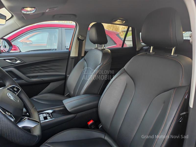 MG HS 1.5 170hp DEMO